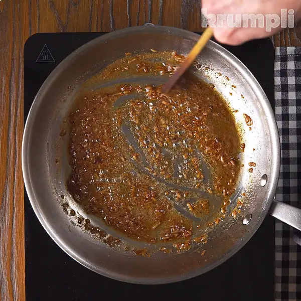 Chicken in Peppercorn Sauce process shot 7 of 14