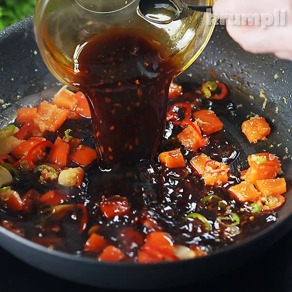 Honey Chilli Chicken process shots 11 of 14