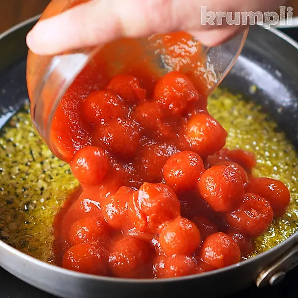 Prawn Saganaki process shots 3 of 9