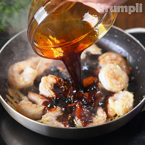 Teriyaki Prawns process shots 7 of 9