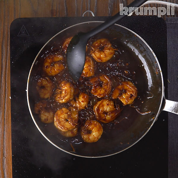 Teriyaki Prawns process shots 8 of 9