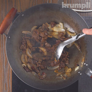 Beef and broccoli stir fry process shots 12 of 18