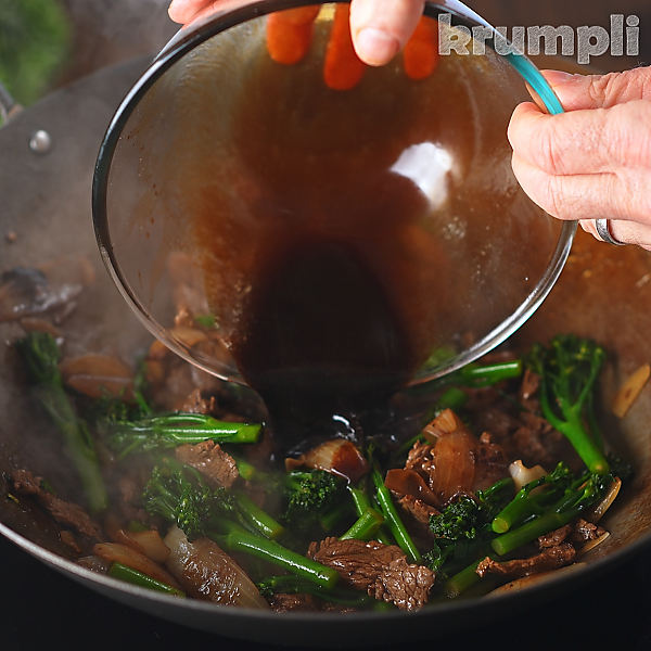 Beef and broccoli stir fry process shots 15 of 18
