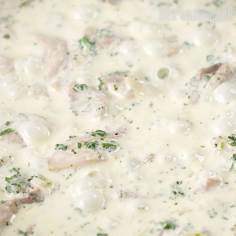 Creamy Chicken and Bacon Pasta process shots 12 of 16