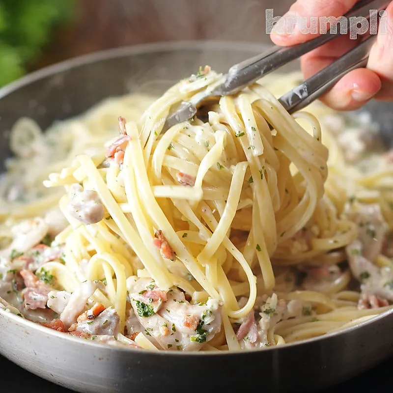 Creamy Chicken and Bacon Pasta process shots 16 of 16