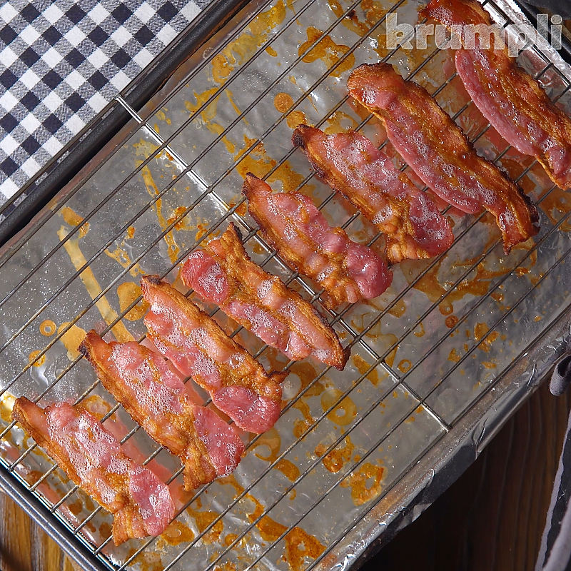 Creamy Chicken and Bacon Pasta process shots 2 of 16