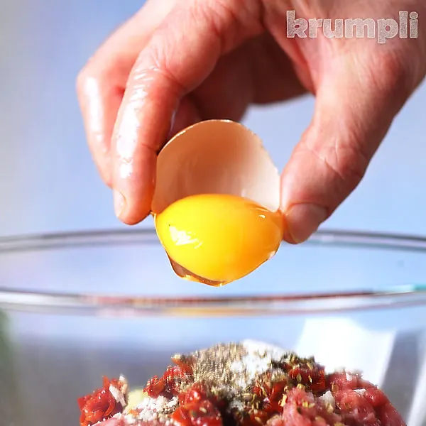 Meatball Pasta Bake process shots 3 of 19