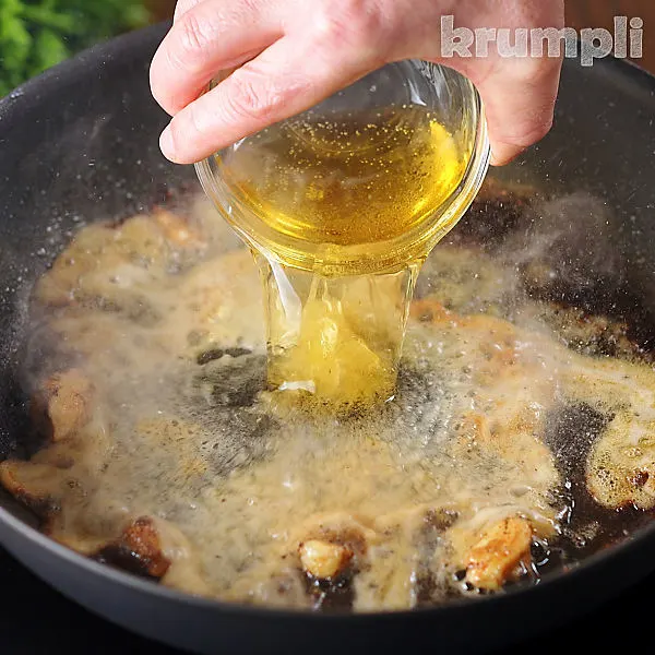 Pork Medallions with Mustard Sauce process shots 6 of 11