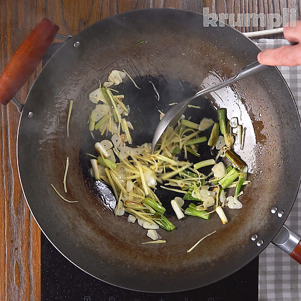 Shanghai Chicken process shots 8 of 12