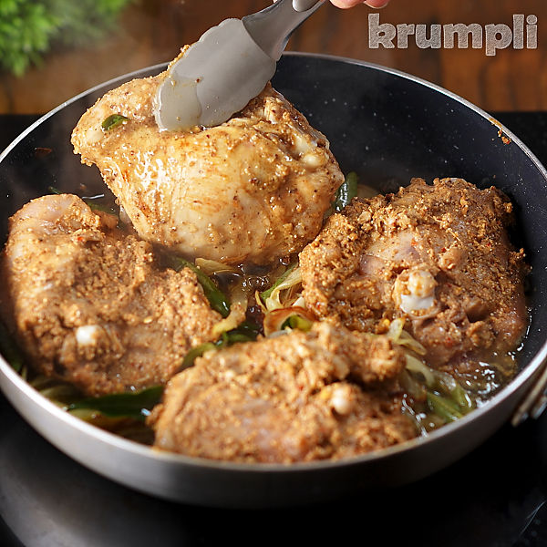 Chicken Xacuti process shots 19 of 26