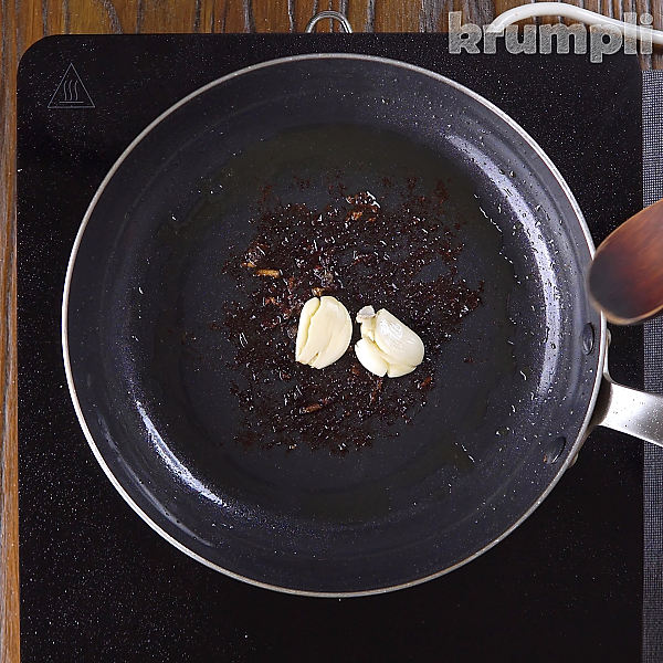 Black Pudding Meatballs process shots 10 of 17