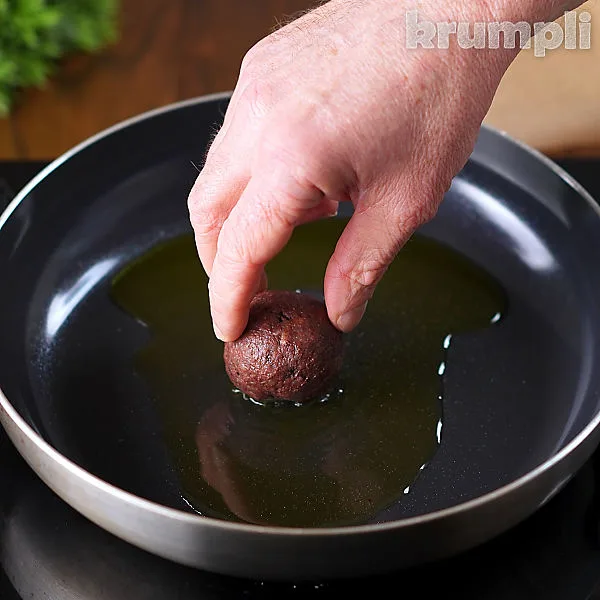 Black Pudding Meatballs process shots 8 of 17