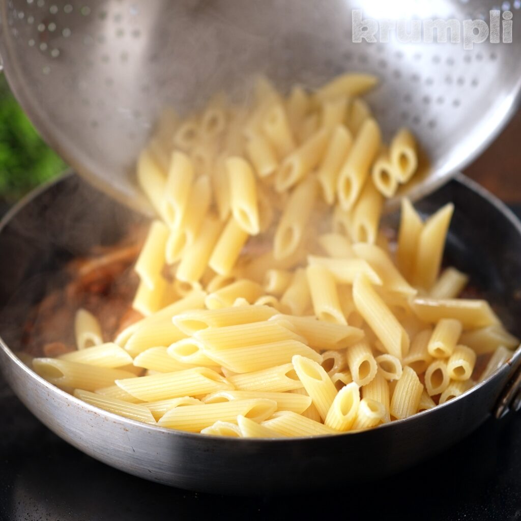 BBQ Chicken Pasta process shots 13 of 16