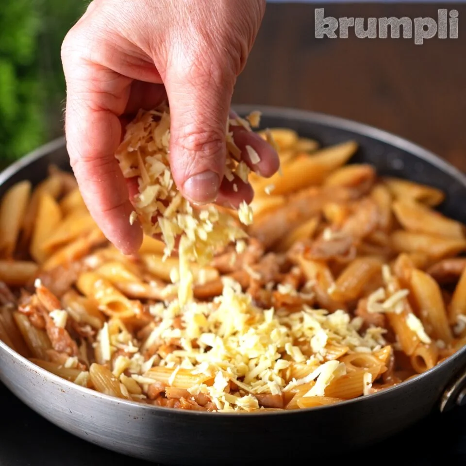 BBQ Chicken Pasta process shots 15 of 16