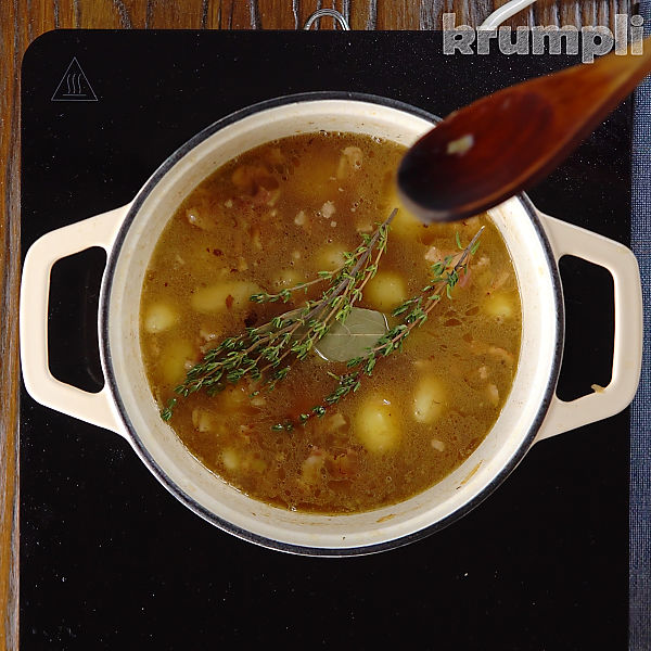 Coq Au Vin Blanc process shot 10 of 17