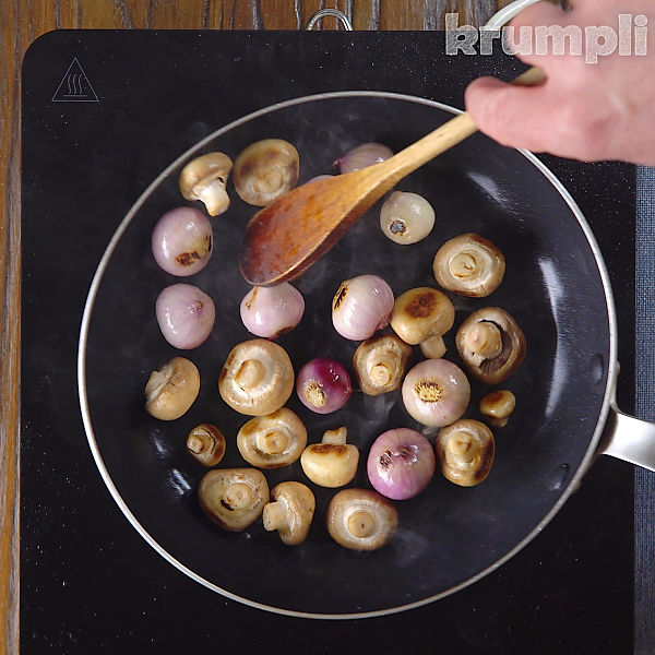 Coq Au Vin Blanc process shot 14 of 17