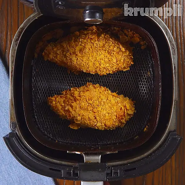 Cornflake Chicken process shots 14 of 15