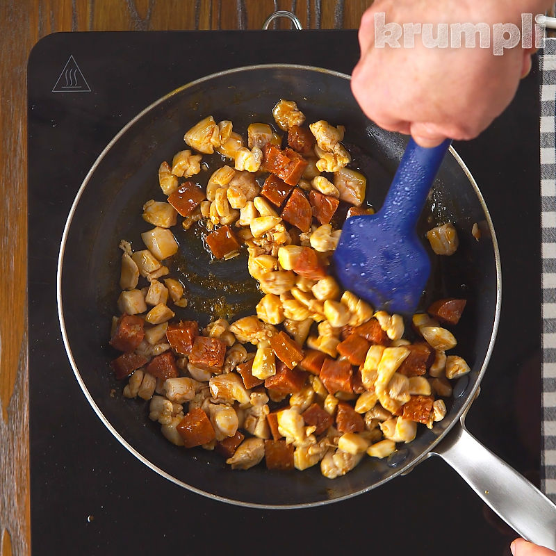 Chicken and Chorizo Risotto process shot 1 of 10