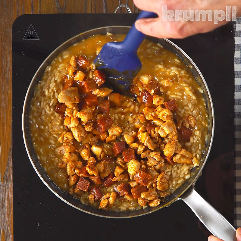Chicken and Chorizo Risotto process shot 8 of 10