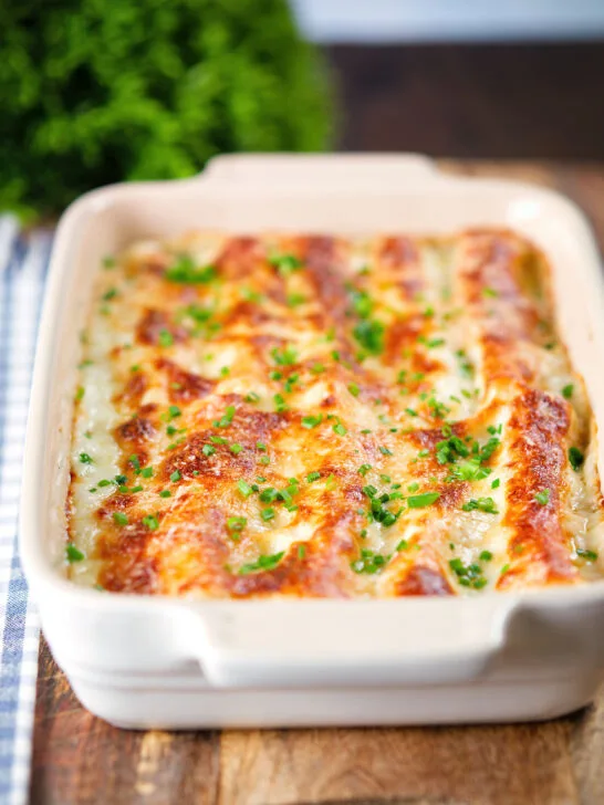 Baked tinned crab meat, fennel and cottage cheese cannelloni with a parmesan crust.
