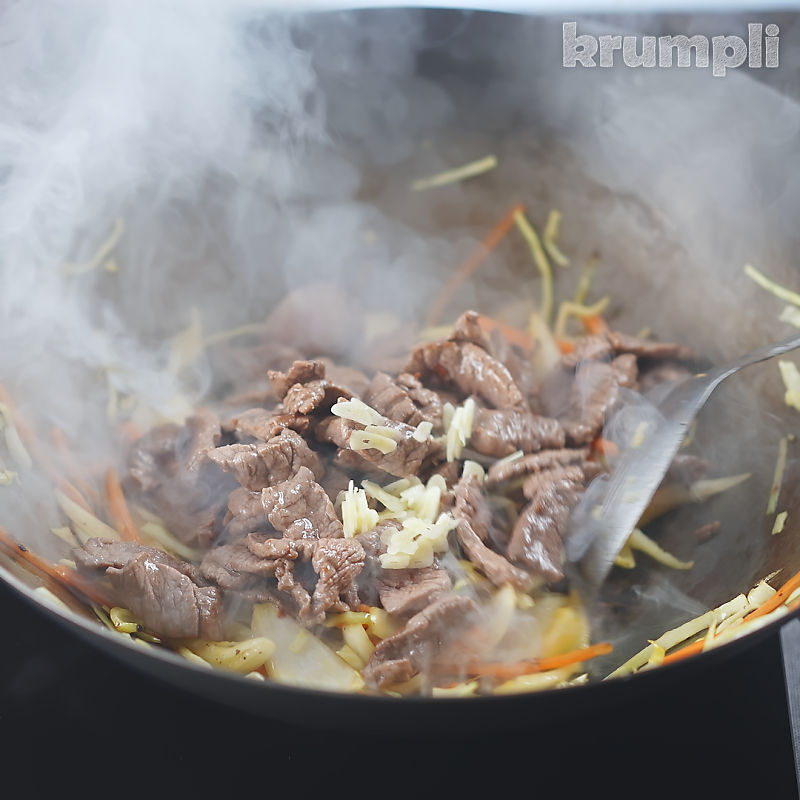 Beef Yakisoba process shot 5 of 8