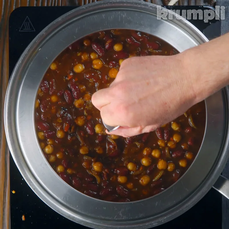Chickpea Chilli process shot 7 of 7