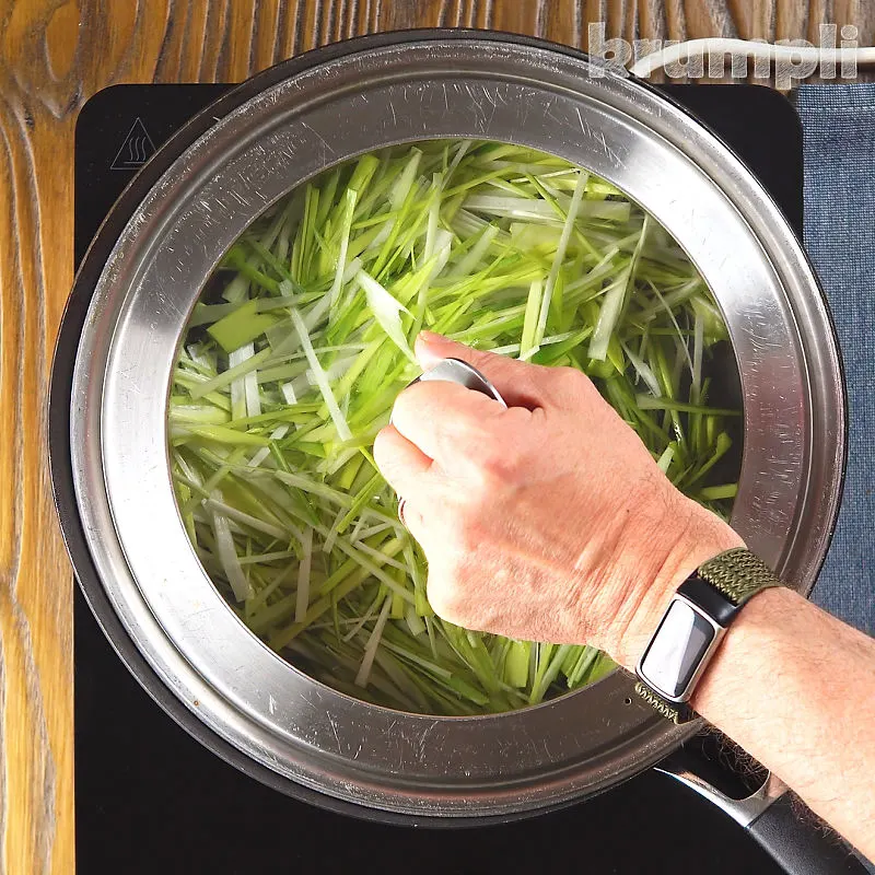 Glamorgan Sausages process shot 1 of 12
