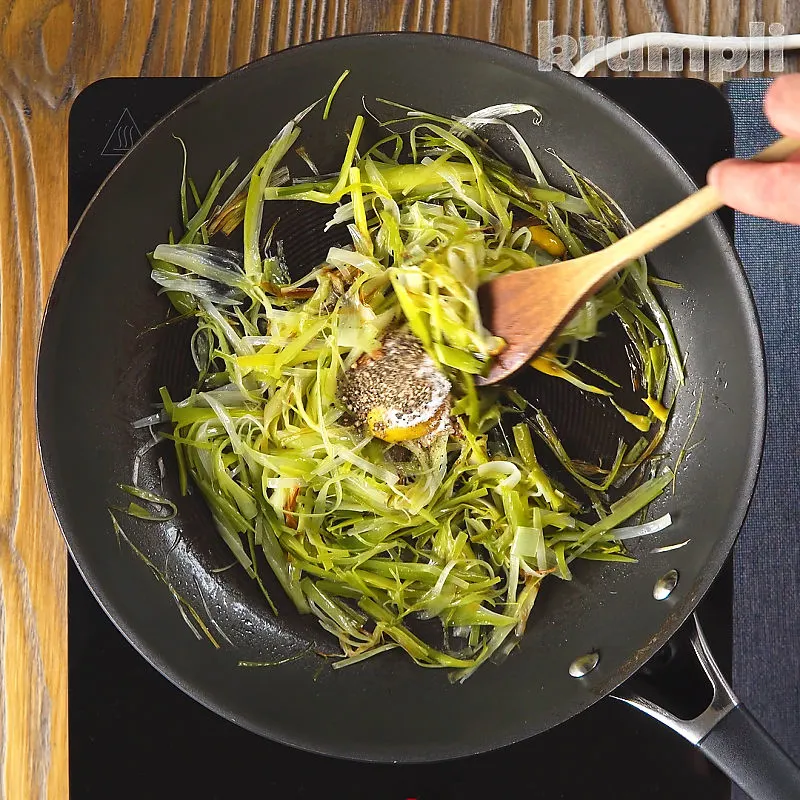 Glamorgan Sausages process shot 5 of 12