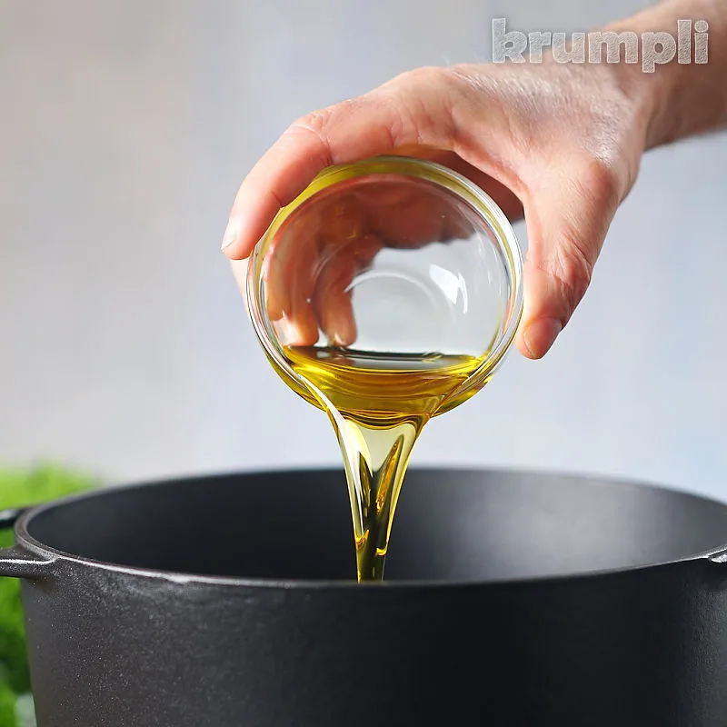 Oxtail Curry process shot 1 of 12