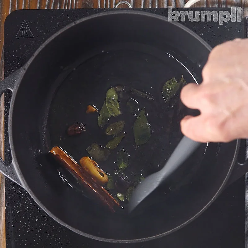 Oxtail Curry process shot 2 of 12