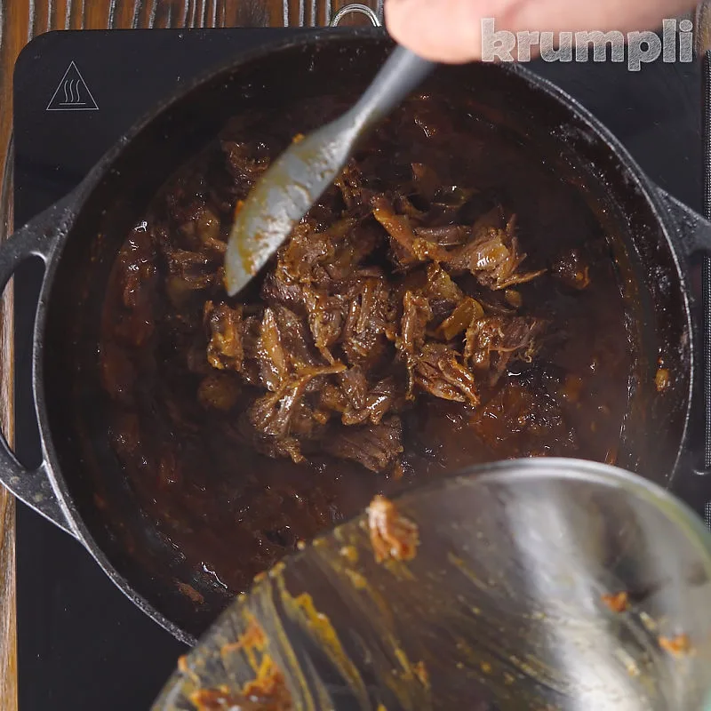 Oxtail Curry process shot 5 of 12