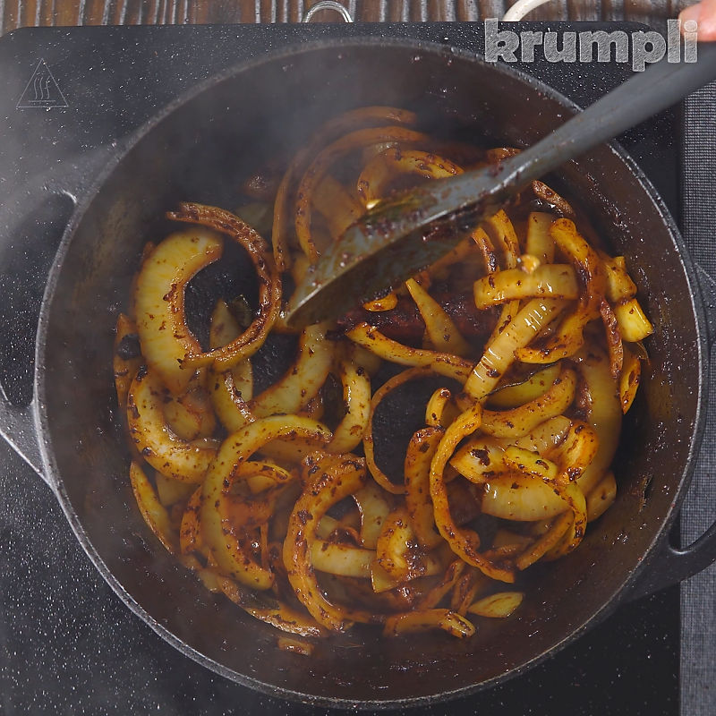 Oxtail Curry process shot 8 of 12