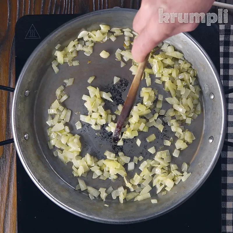 Vegetarian Paella process shot 2 of 9