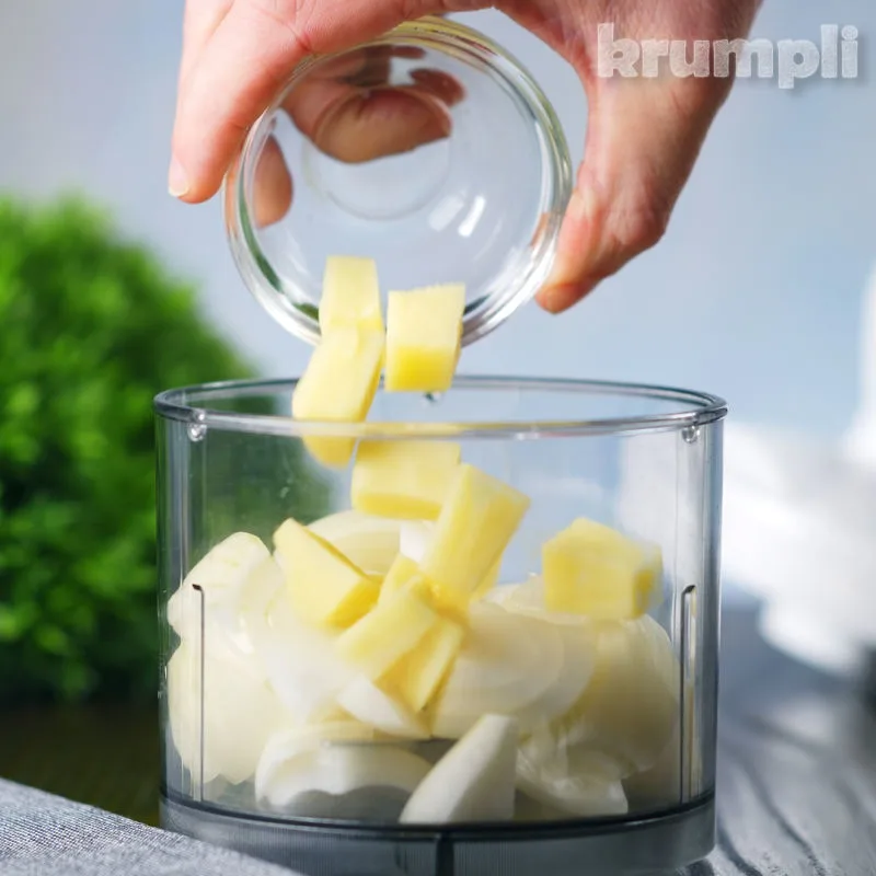 Chicken Dopiaza process shot 2 of 12