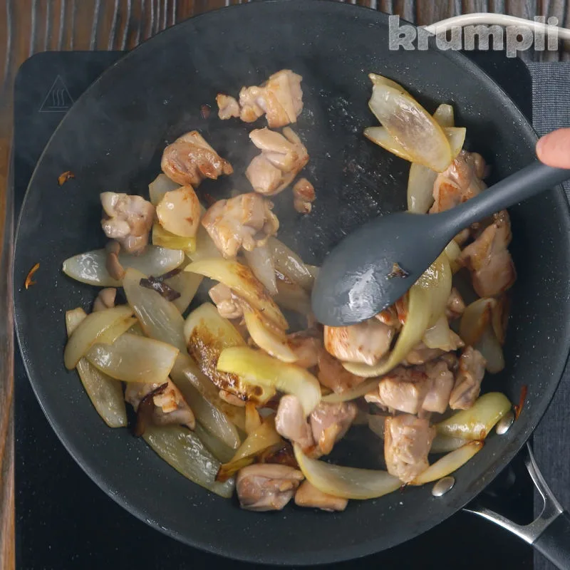 Chicken Dopiaza process shot 8 of 12