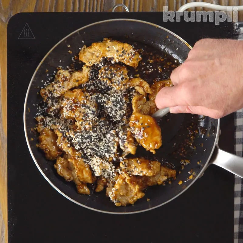 Sesame Chicken process shot 10 of 11