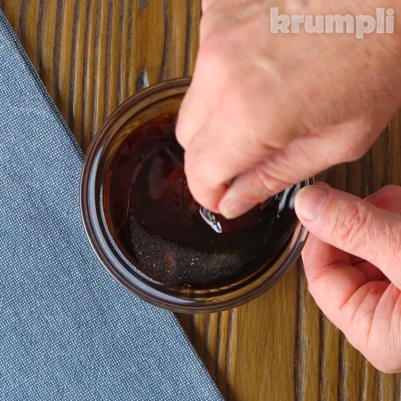 Sweet Chilli Chicken Noodles process shot 2 of 7