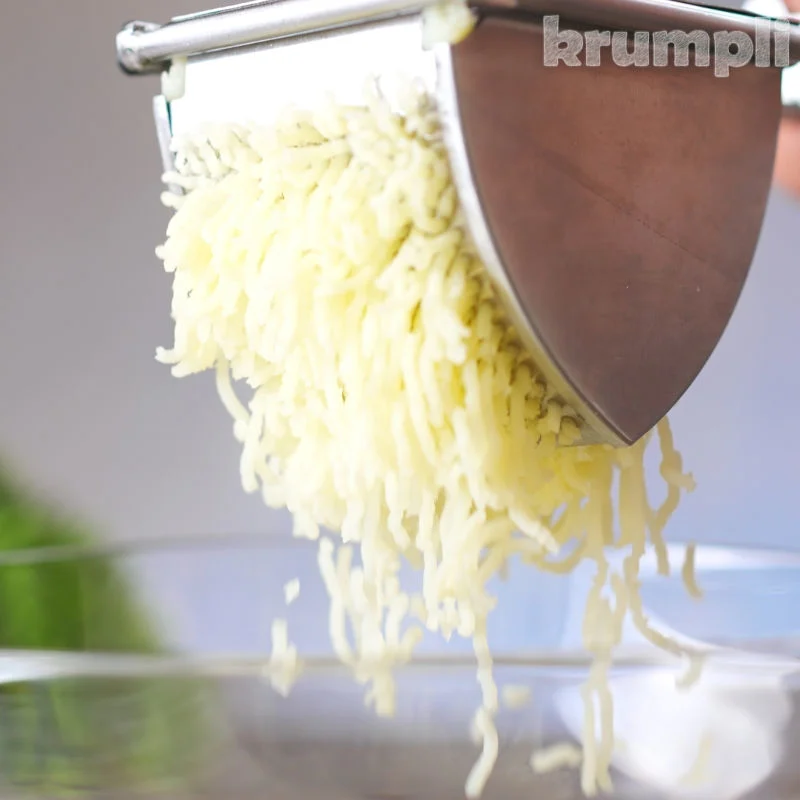 Salmon Fish Cakes process shot 1 of 5