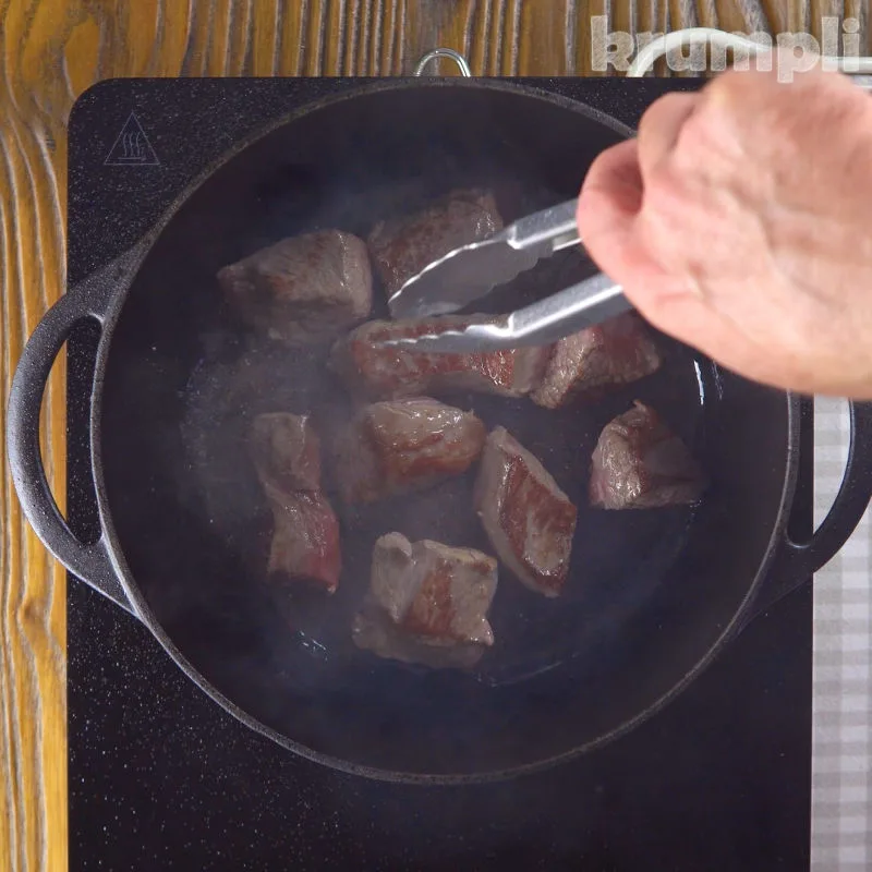 Pasta Genovese process shot 2 of 10