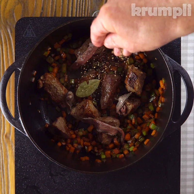 Pasta Genovese process shot 4 of 10