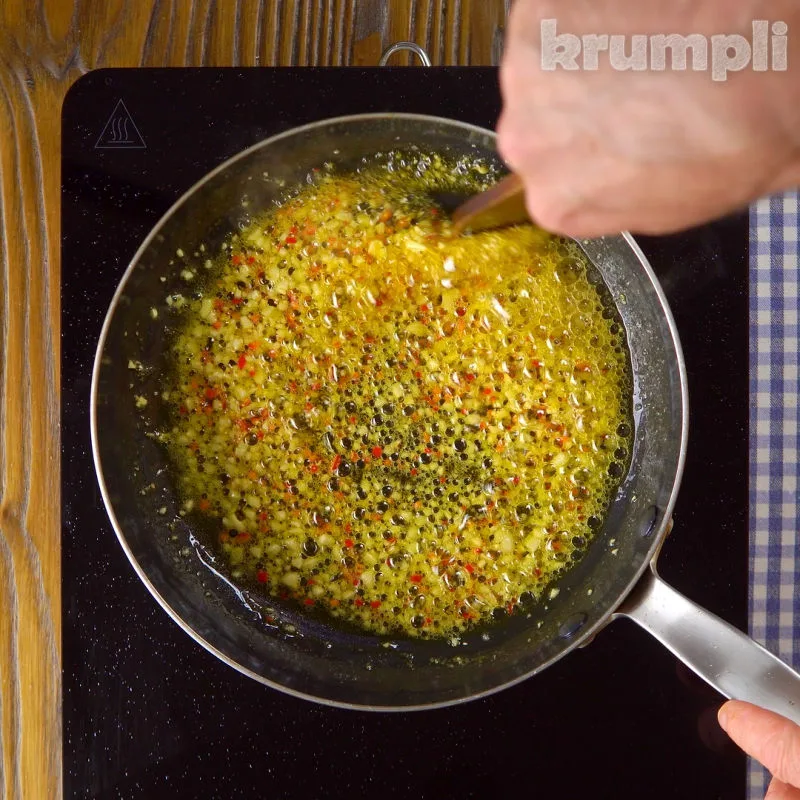 Camarao à Guilho process shot 2 of 5