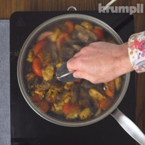 Chicken and Mushroom Curry Process Shot 6 of 7