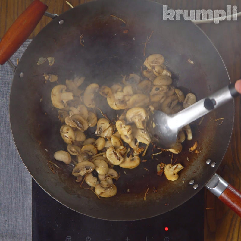 Chinese Chicken and Mushroom Process shot 6 of 10