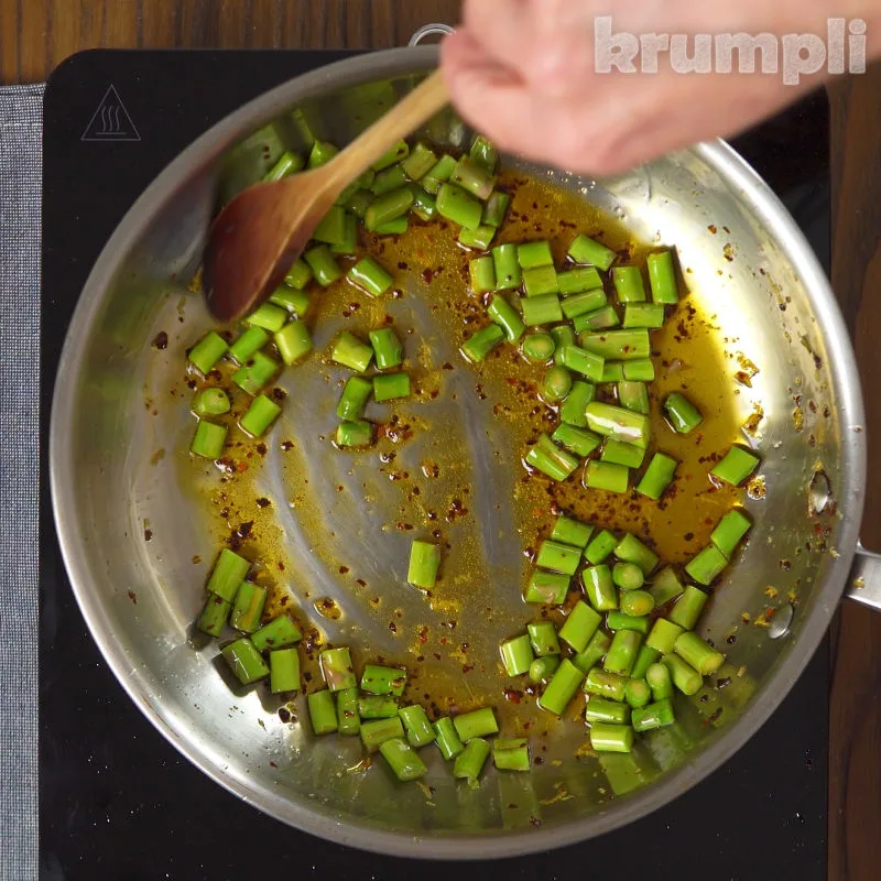 Pea and Asparagus Pasta process shot 3 of 6