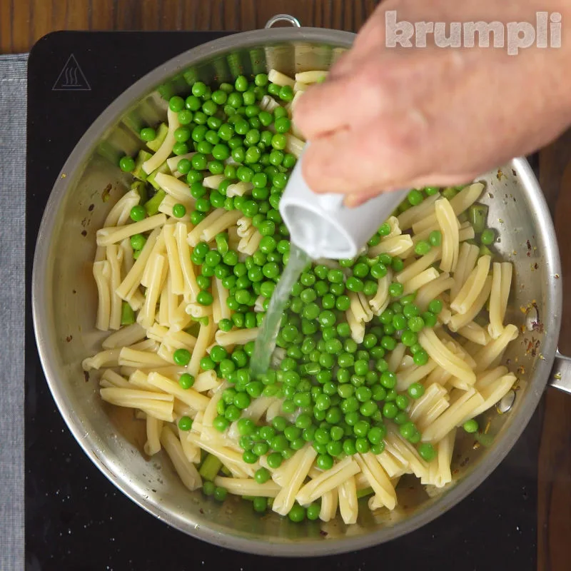 Pea and Asparagus Pasta process shot 5 of 6