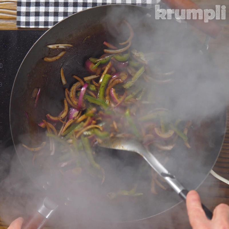 Black Pepper Beef Process shot 5 of 7