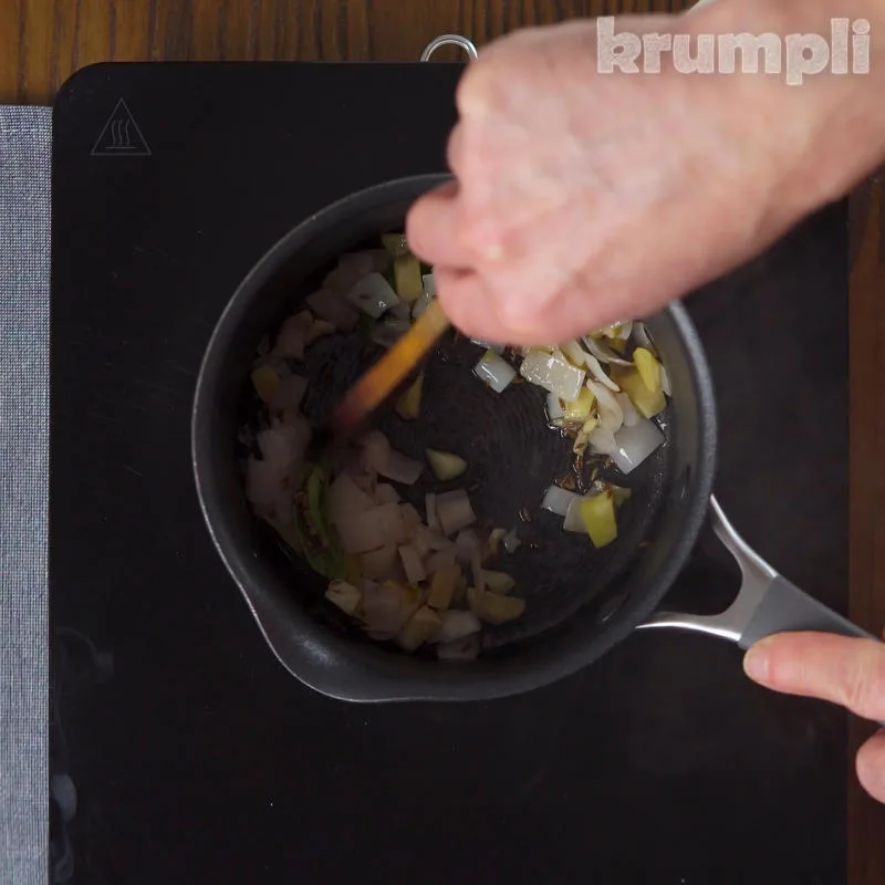 Shahi Paneer Process Shot 3 of 15