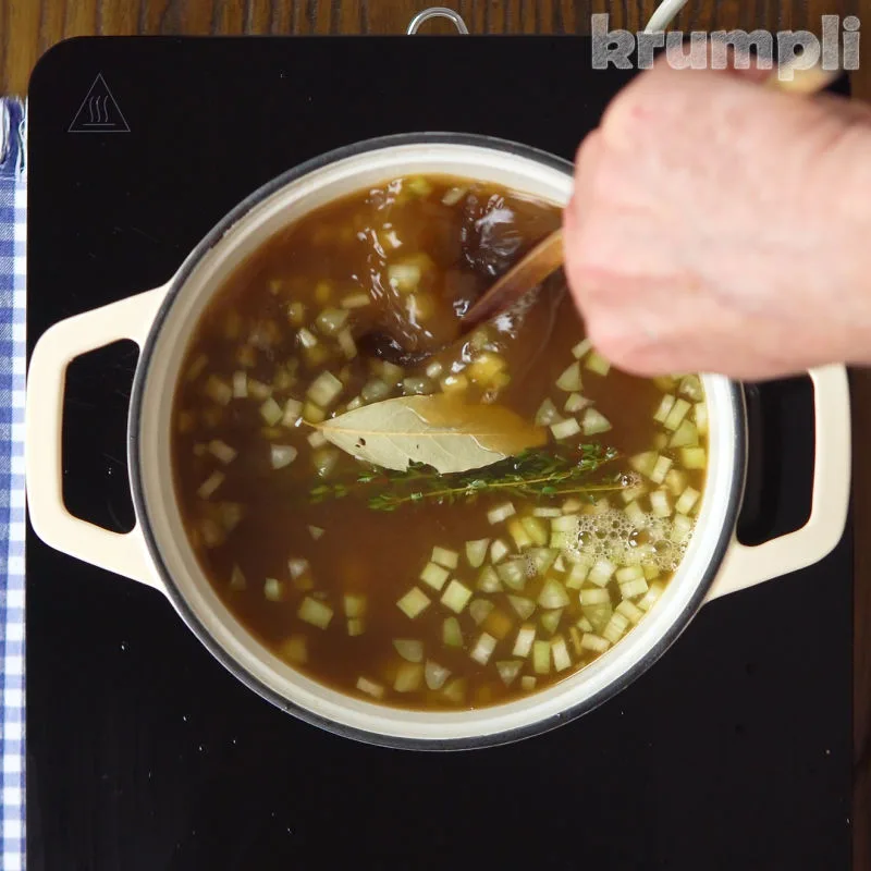 Cock A Leekie Soup Process shot 1 of 6