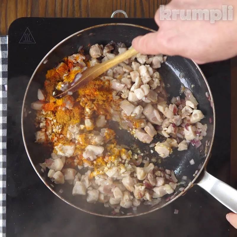 Curry Chicken Pasta Process shot 2 of 6