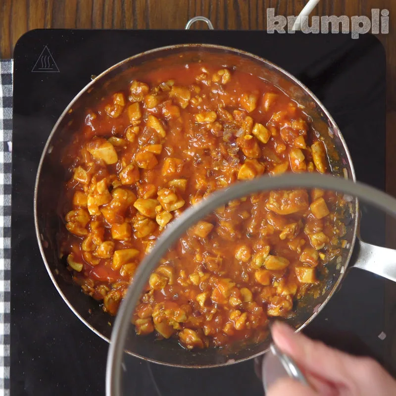Curry Chicken Pasta Process shot 3 of 6